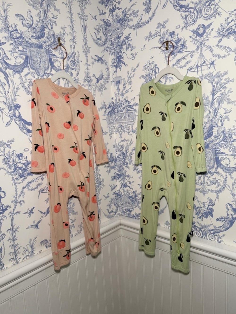 Kyte Baby Footie Pajamas Romper Onesie Zippy Set Bundle Like New 18-24 months